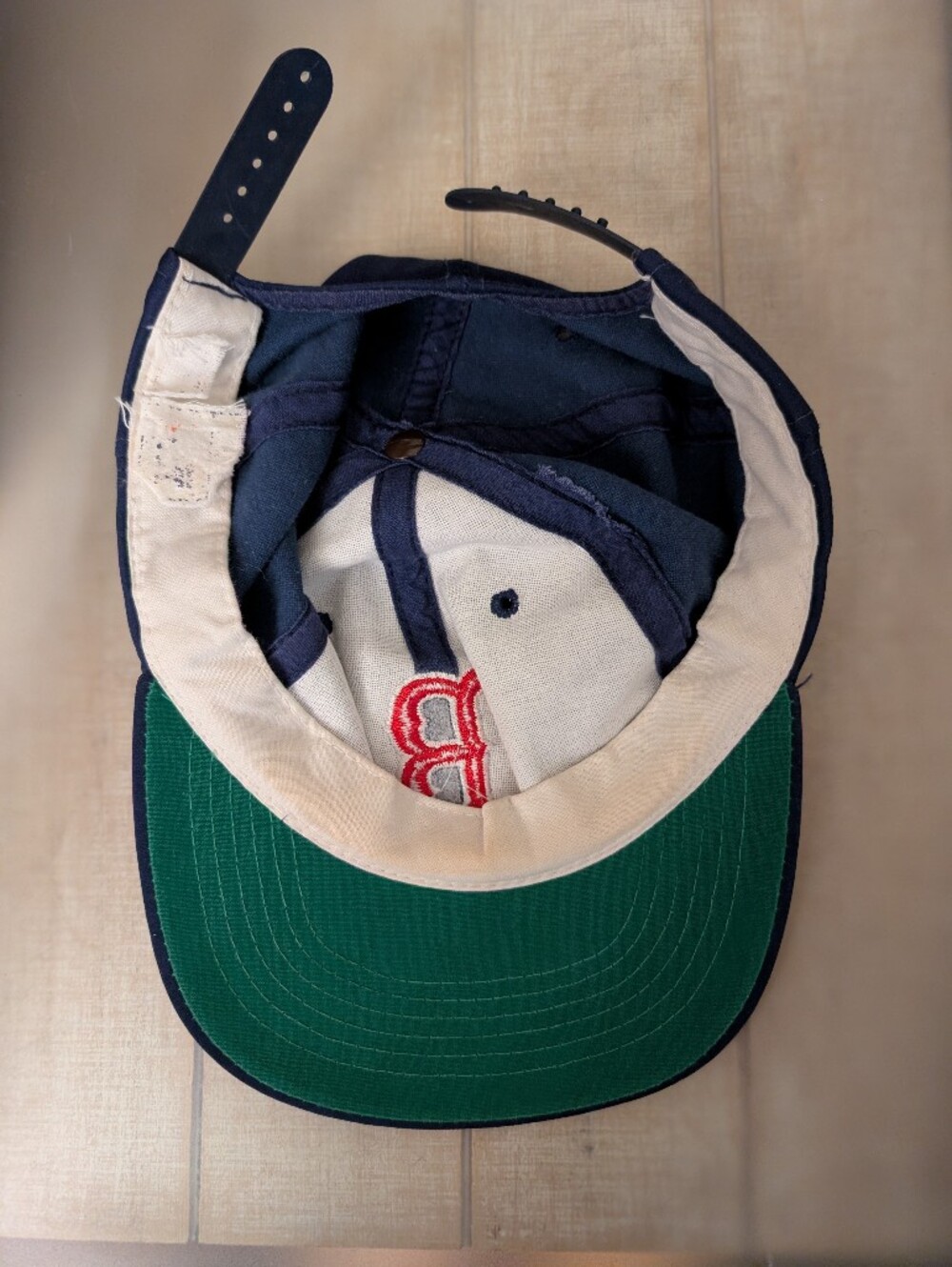 Vintage Late 80s/ Early 90s Boston Red Sox Snapback Hat - Picture 8 of 9